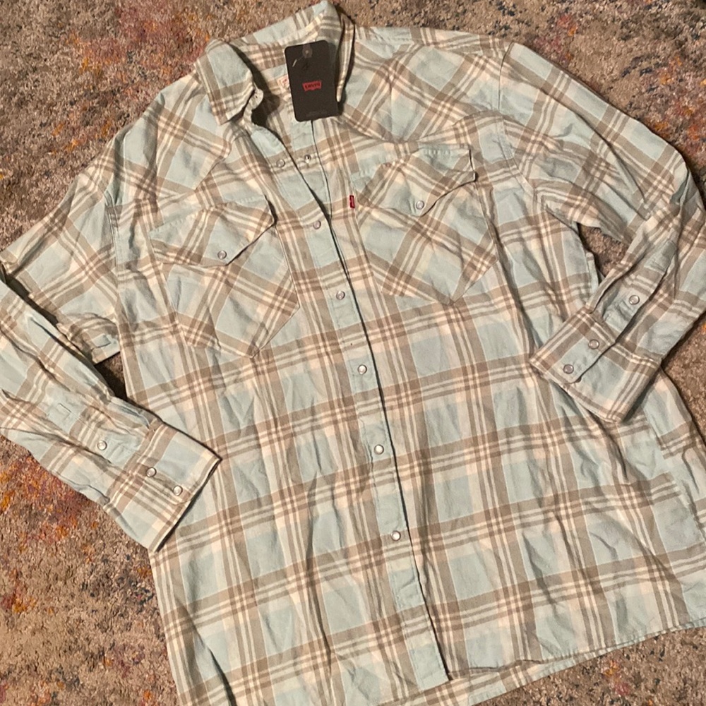 NWT Pearl Snap Levi’s Blue Flannel Shirt M-L